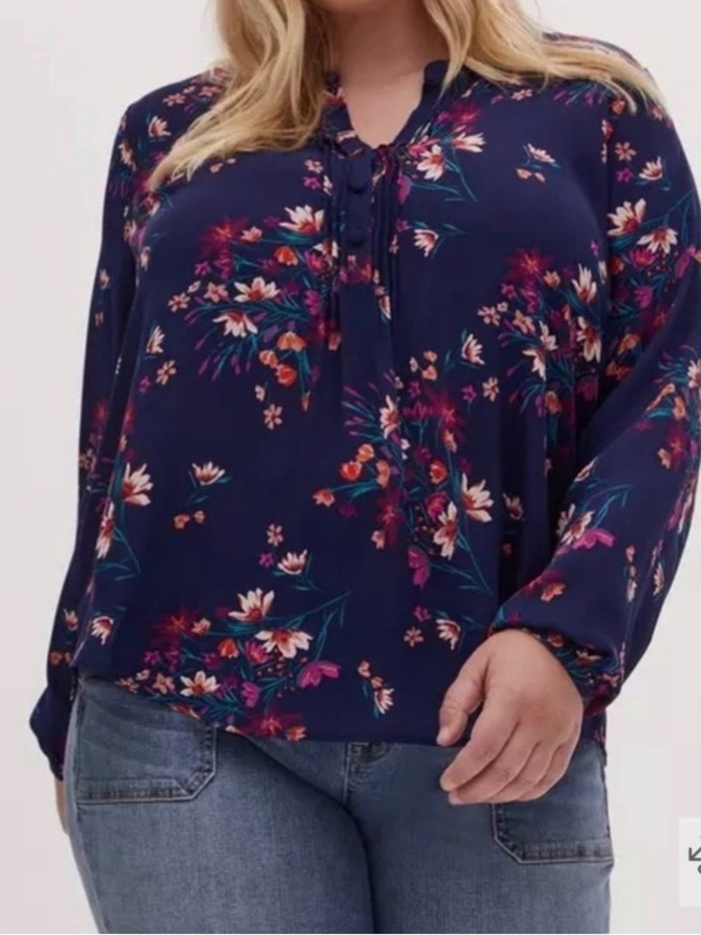 Torrid Georgette Pintuck Button Front Blouse Size 4x (26)